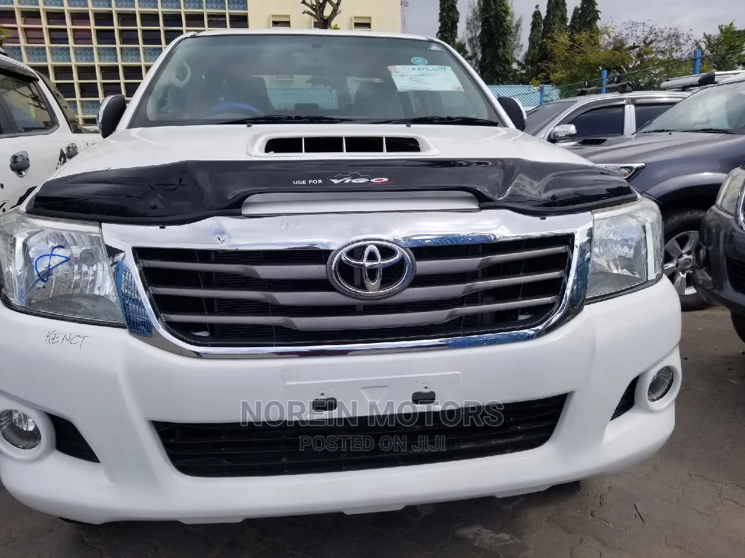 Toyota Hilux 2014 Pearl