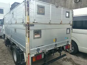 Isuzu Elf 3tonnes