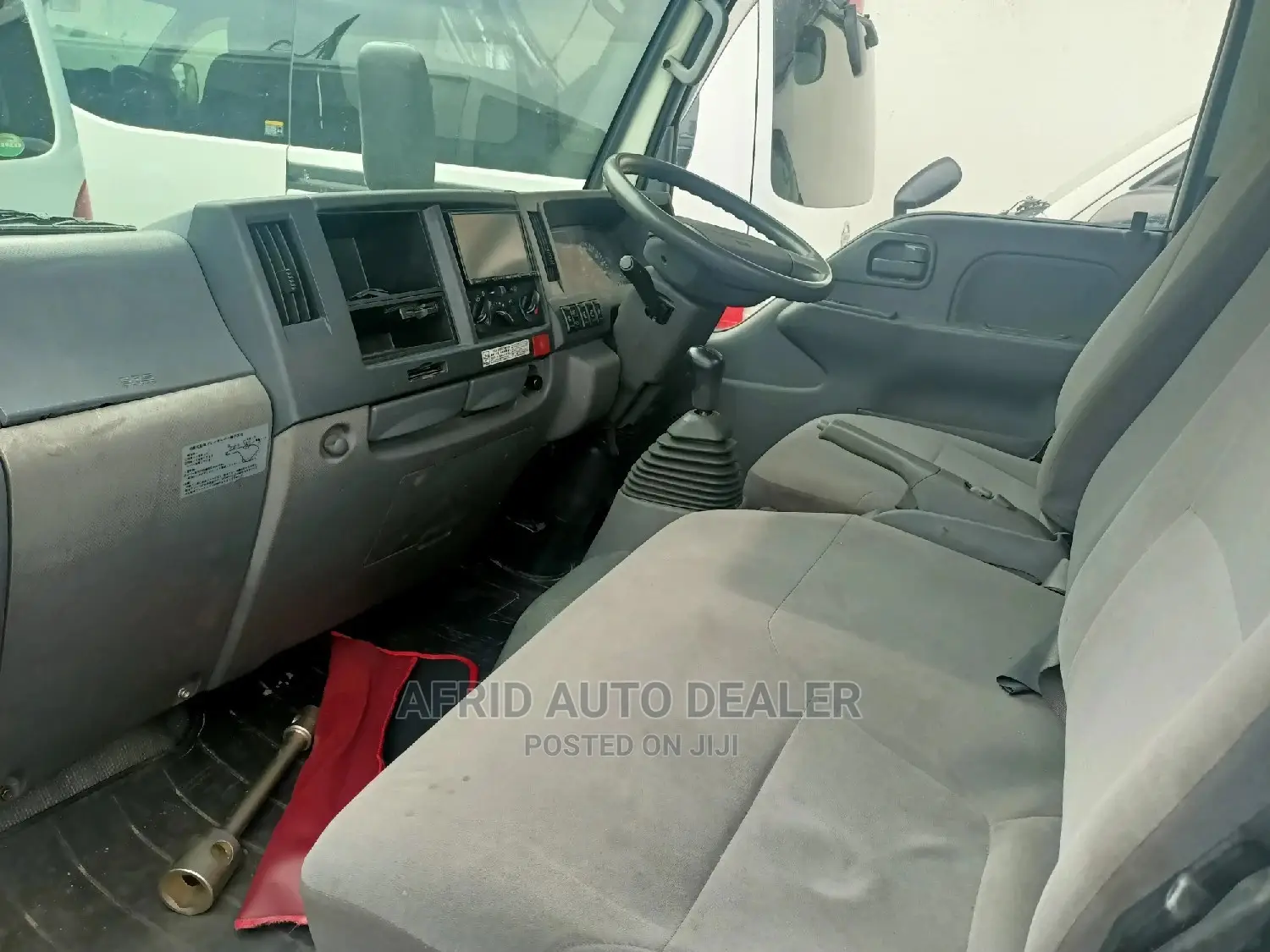Isuzu Elf 3tonnes