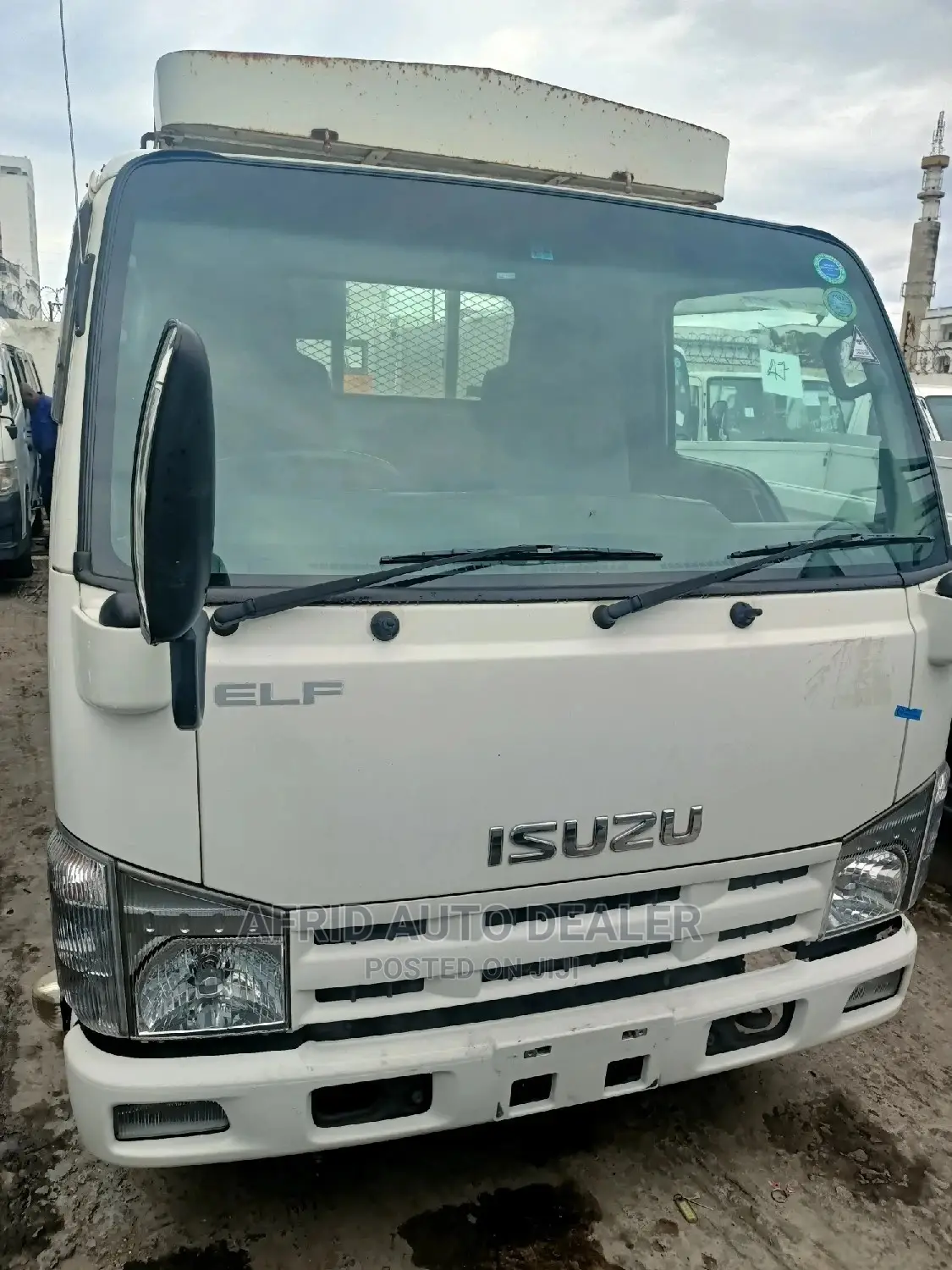 Isuzu Elf 3tonnes
