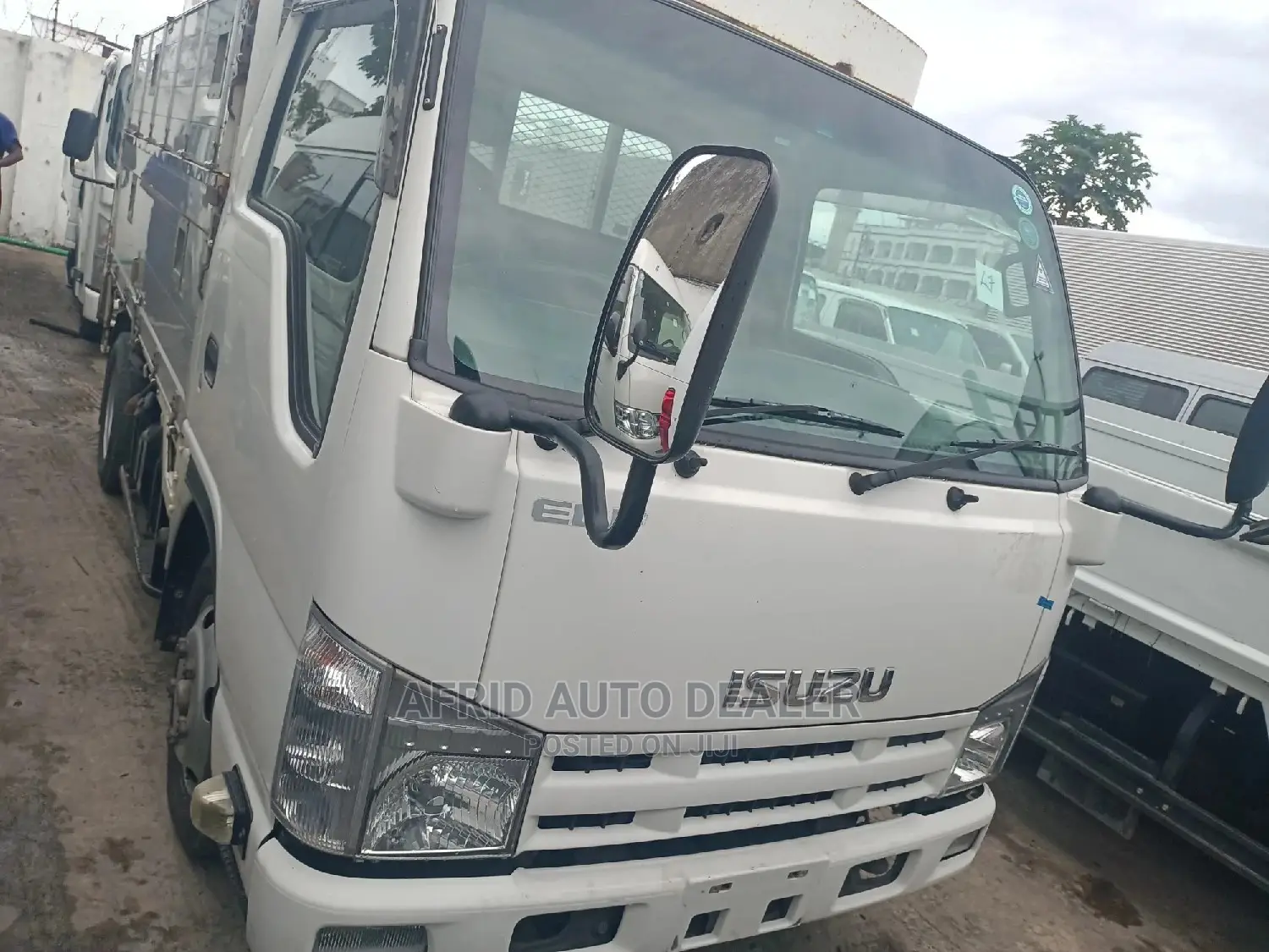 Isuzu Elf 3tonnes