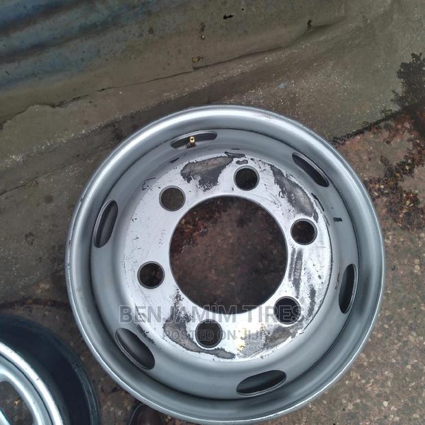 Original Rim Size 17.5 for Tubeless.