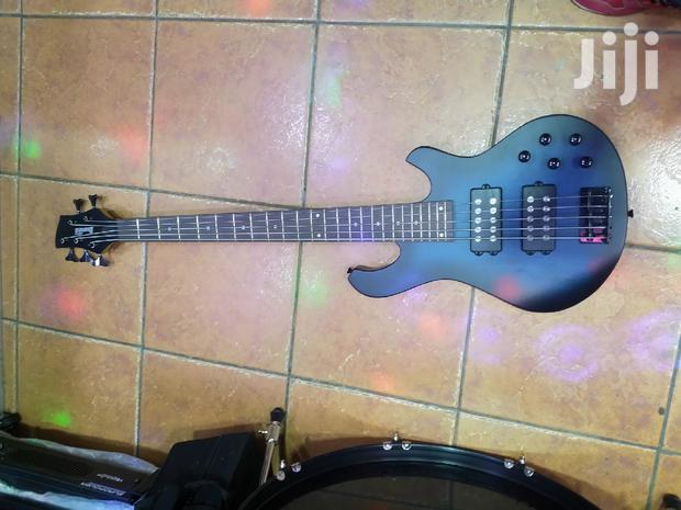 Bass Guitar Active 5 String - thumbnail 5
