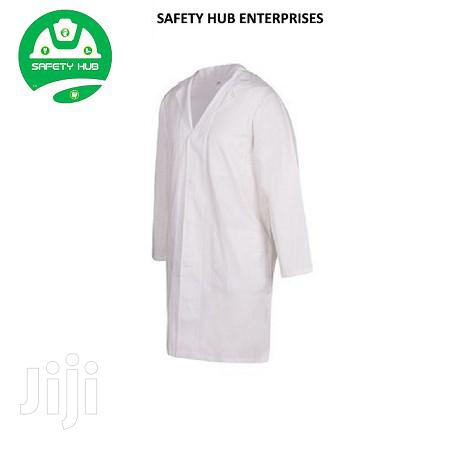 Lab Coats Or White Dust Coats - thumbnail 3