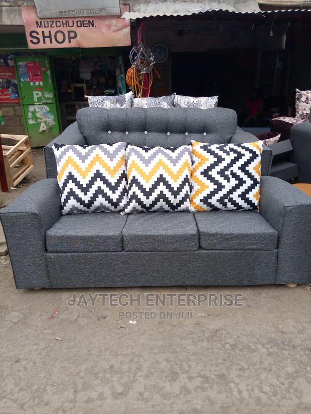 New 3 Seater Sofa - thumbnail 3