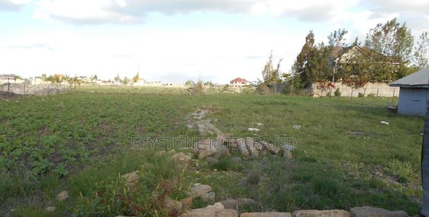 1/4 Acre Plots for Sale in Katani
