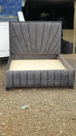 5/6 Bed