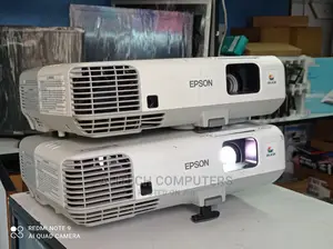 Epson Powerlite 95 / 93+