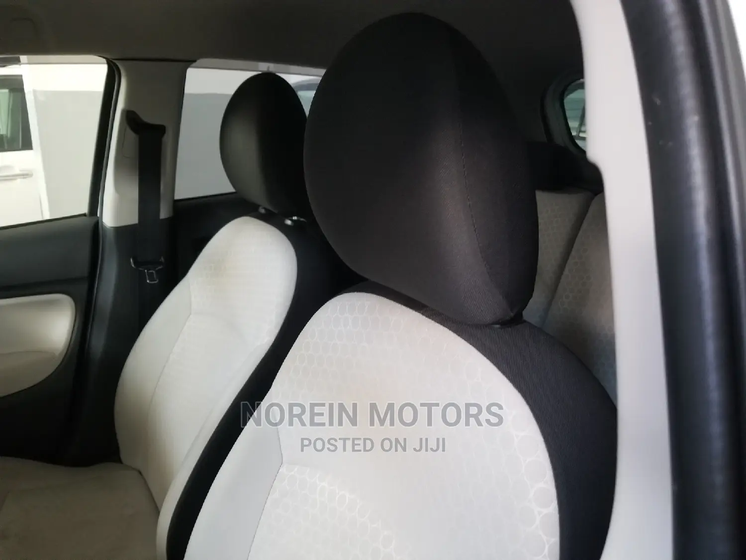 Mitsubishi Mirage 2014 Pearl