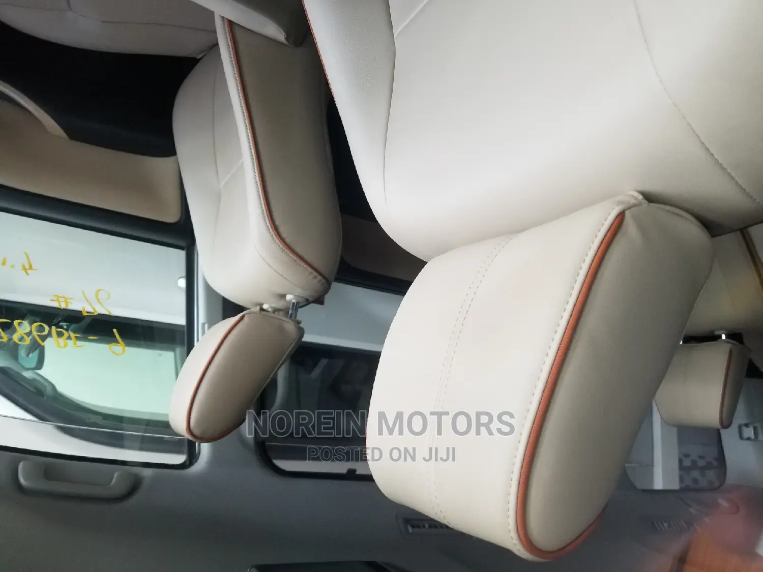 Toyota Noah 2015 Brown