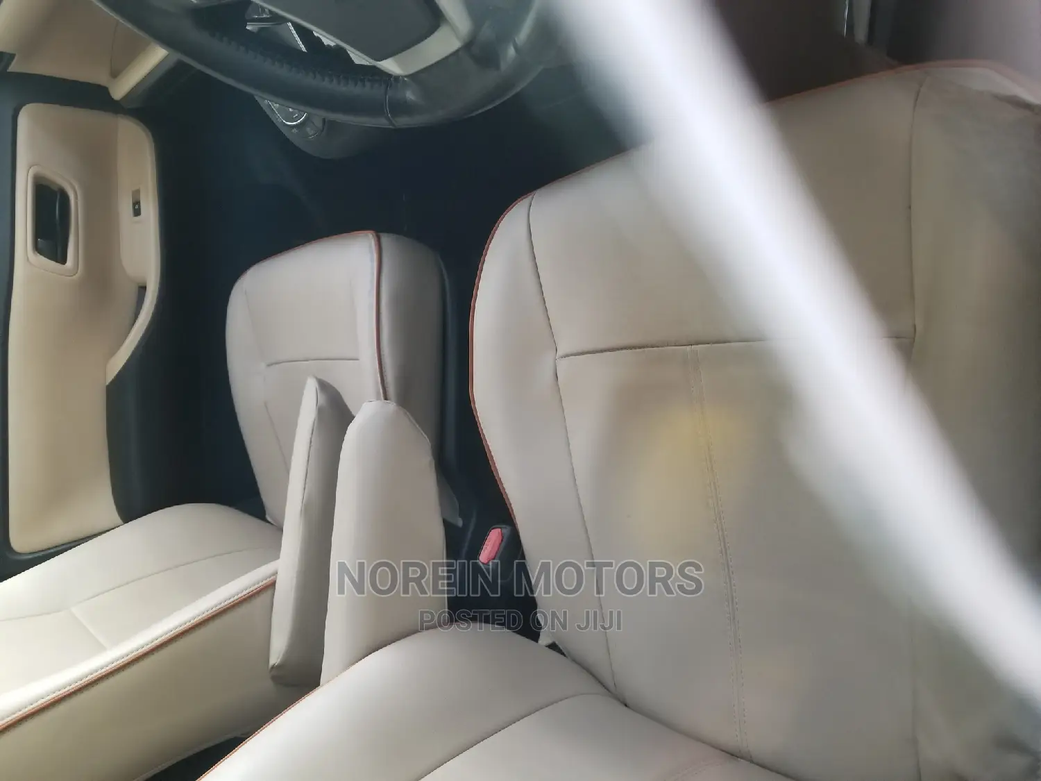Toyota Noah 2015 Brown