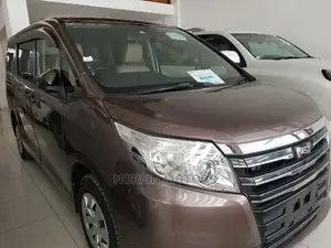 Toyota Noah 2015 Brown