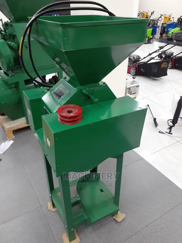 Bran New Roller Mill and Crusher - main view