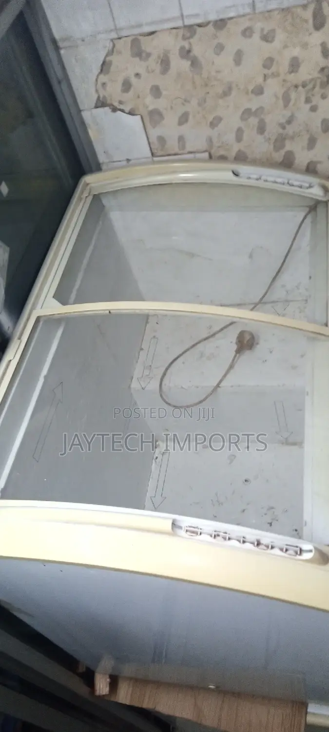 Ex Uk Display Freezer