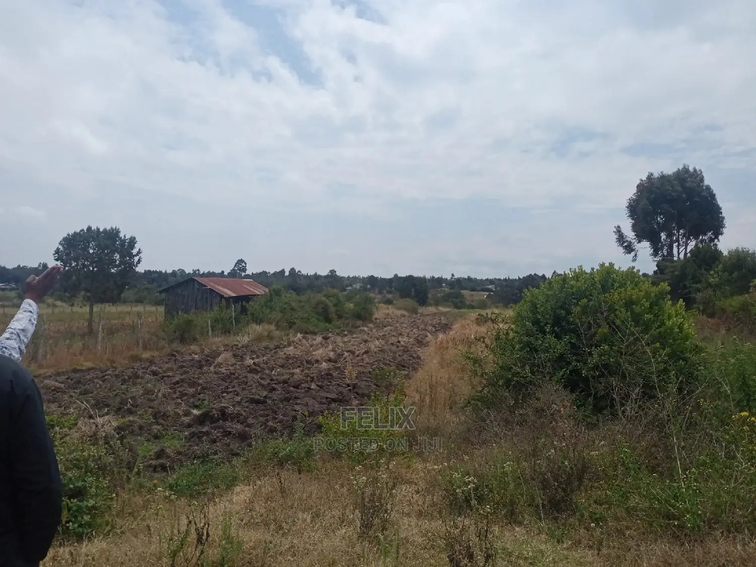 2acres Lusoi Kieni/Chaka