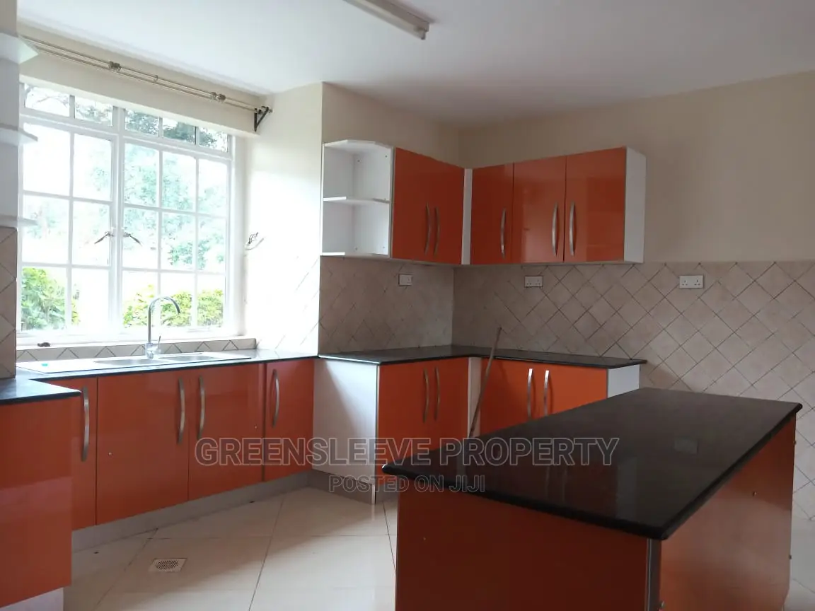 4bdrm Townhouse/Terrace in Mitoin, Karen for Rent