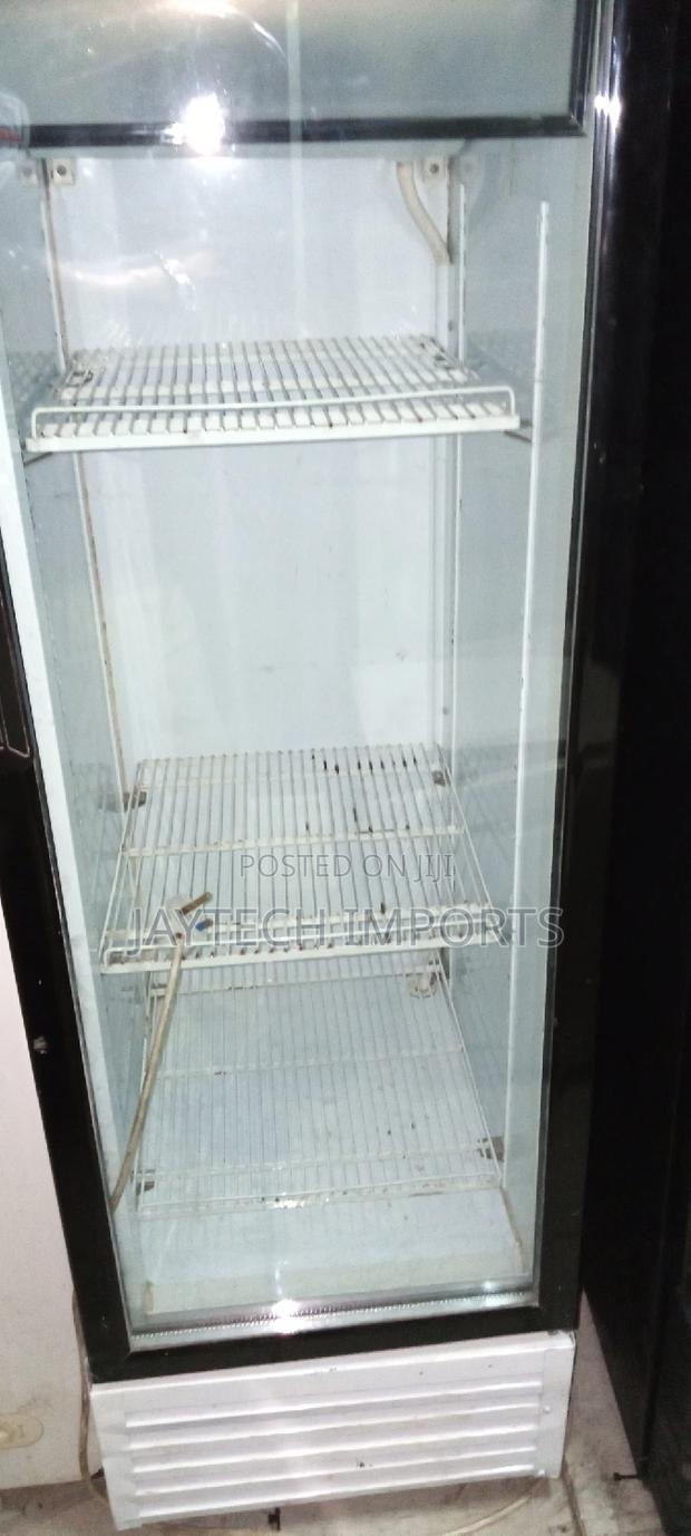 Dsplay Fridge - main view