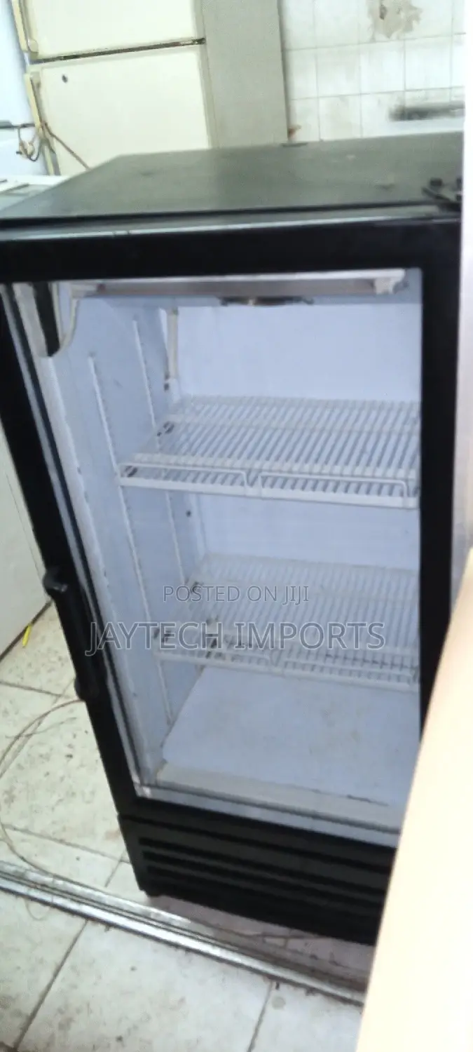 Refurbished Medium Display Fridge