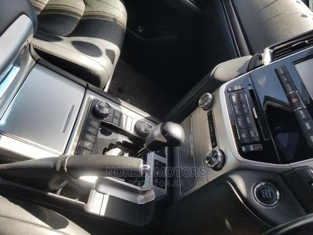 Toyota Land Cruiser 2017 Black - thumbnail 14