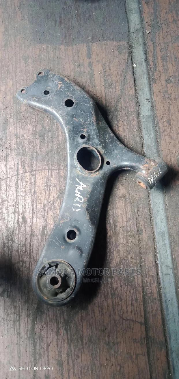 Auris Control Arm