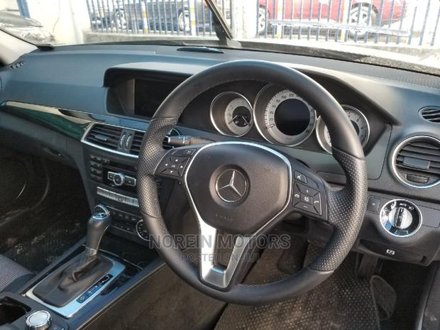Mercedes-Benz C180 2014 Black - thumbnail 4
