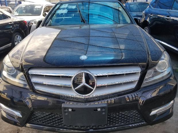 Mercedes-Benz C180 2014 Black