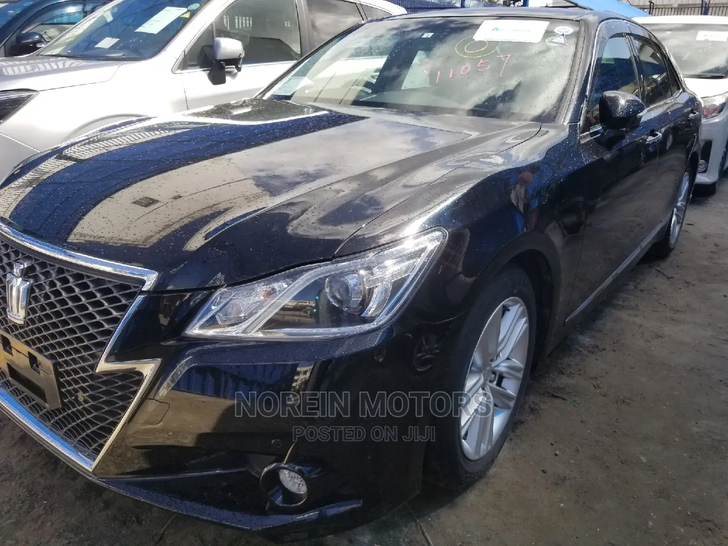 Toyota Crown 2015 Black