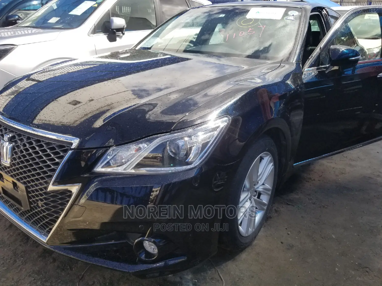 Toyota Crown 2015 Black
