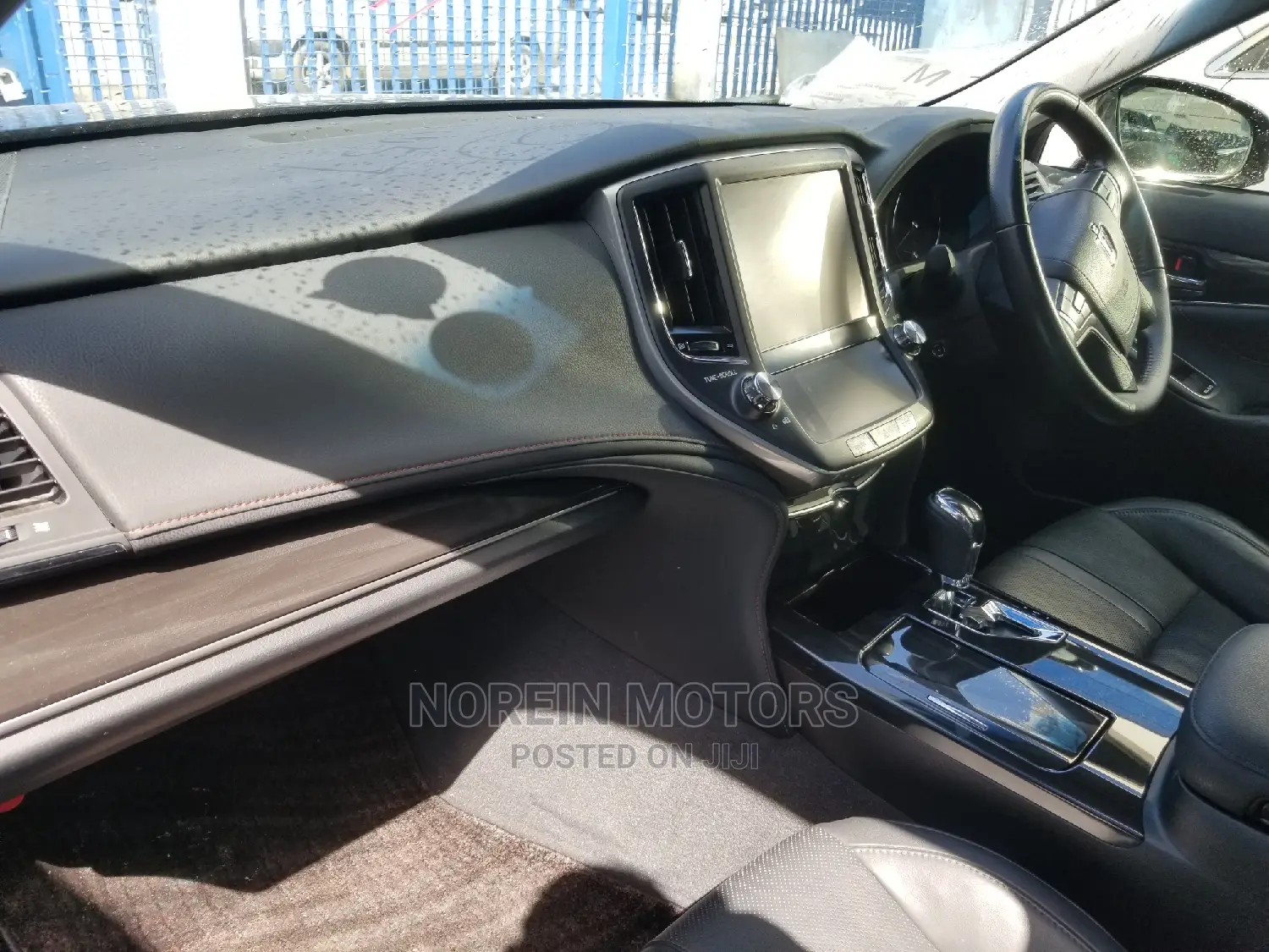 Toyota Crown 2015 Black