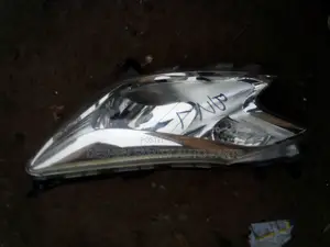 Note Headlight