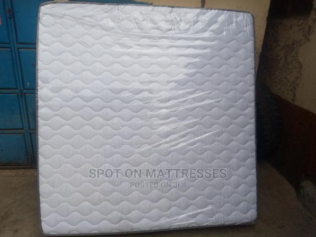 Vitafoam MDQ (6BY6) 10inch Mattresses - thumbnail 3