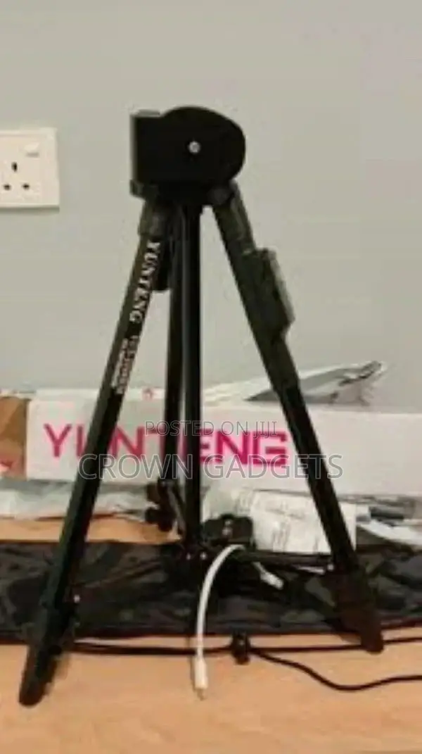 FKU Yunteng 5208 Tripod With Bluetooth Shutter Tripod