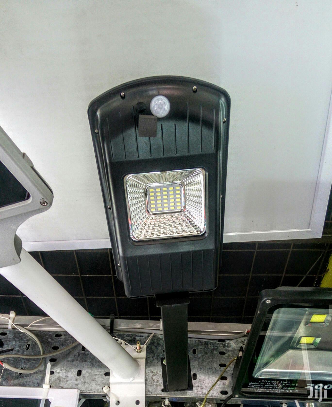 30w Solar Street Light