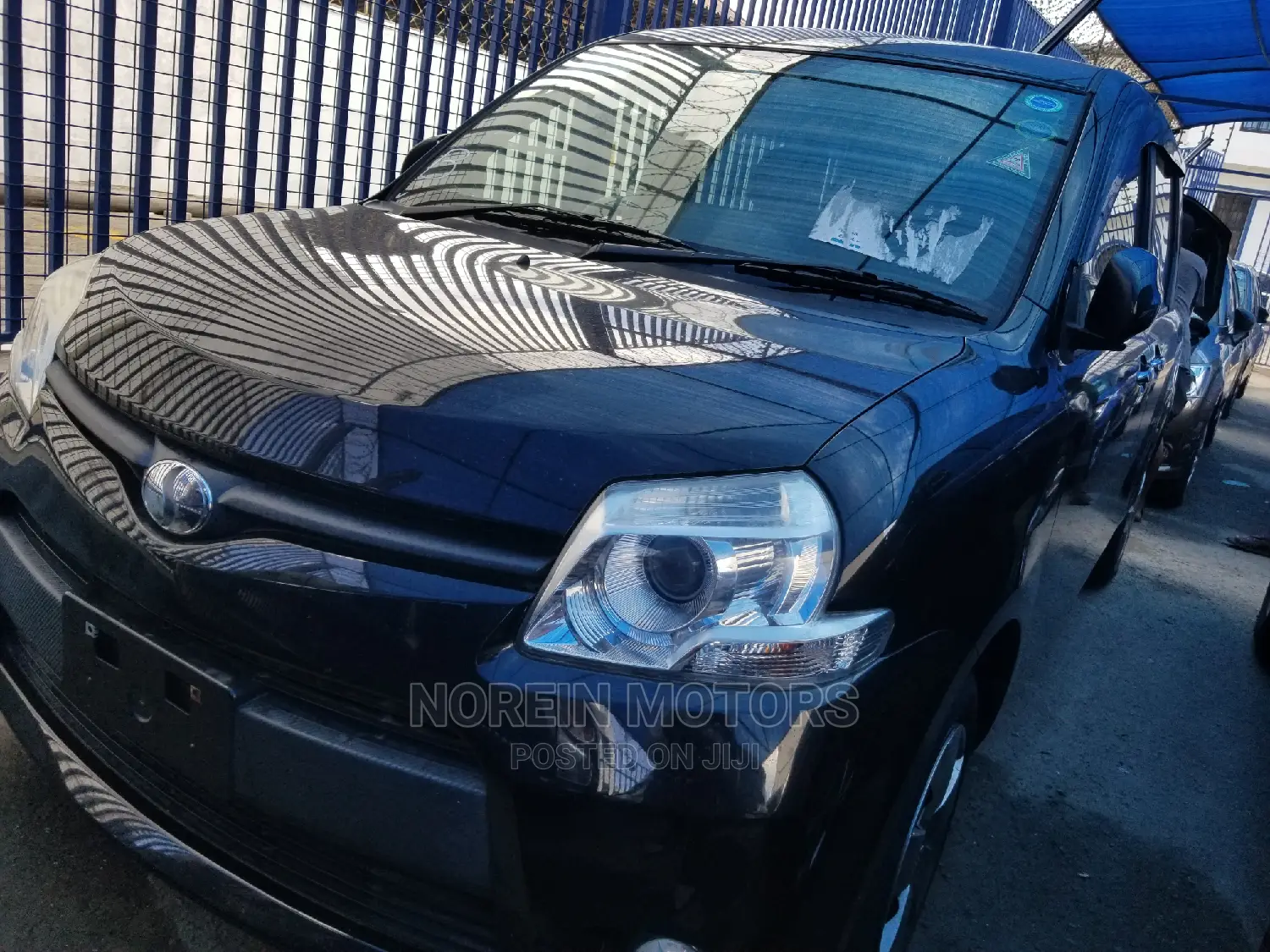 Toyota Sienta 2015 Black
