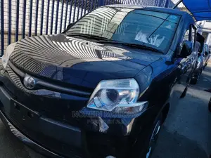 Toyota Sienta 2015 Black