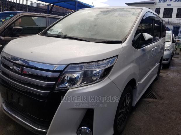 Toyota Noah 2016 Pearl