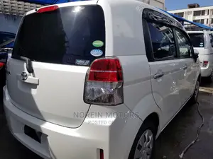 Toyota Spade 2014 White
