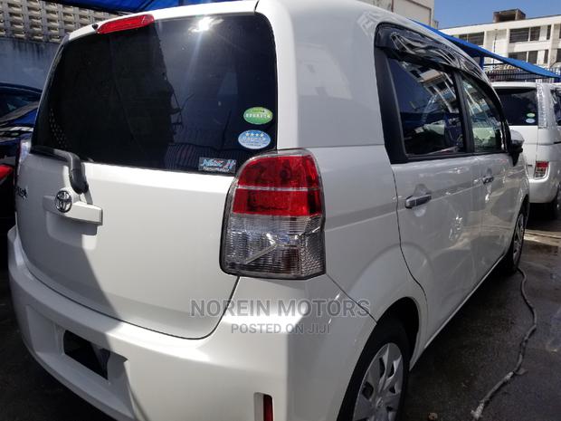 Toyota Spade 2014 White - thumbnail 3