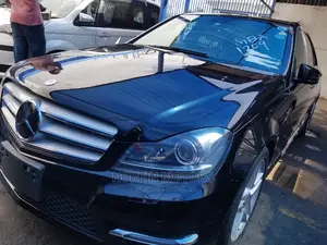 Mercedes-Benz C200 2014
