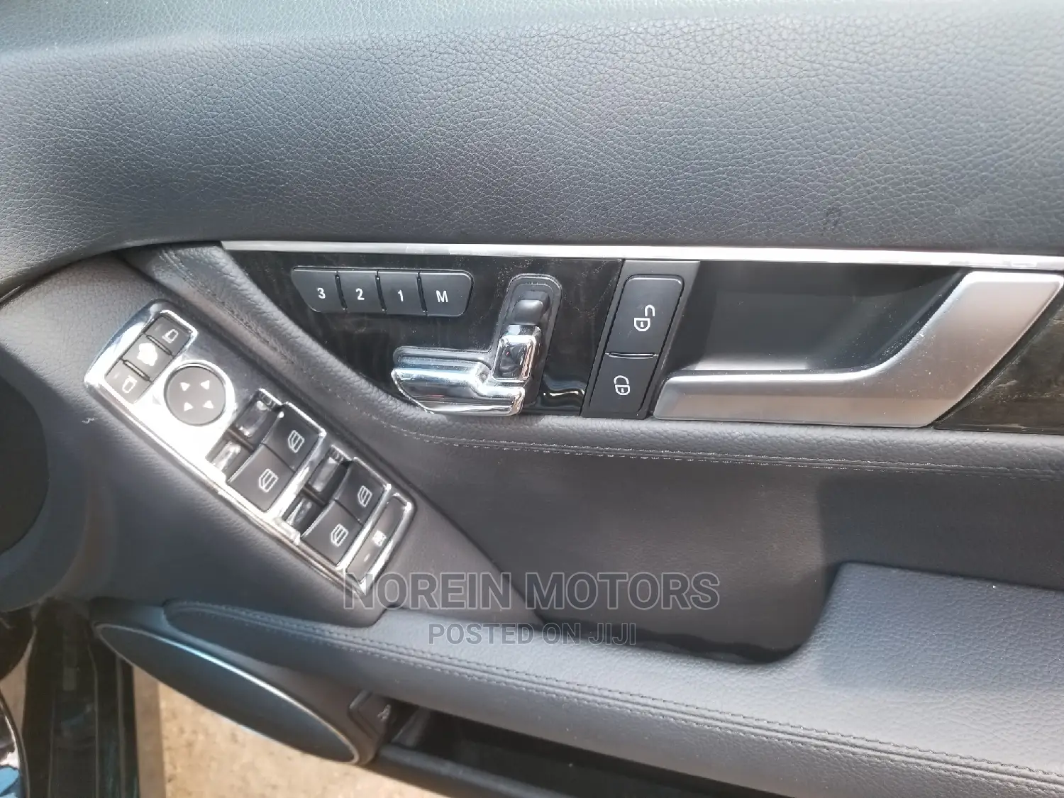 Mercedes-Benz C200 2014