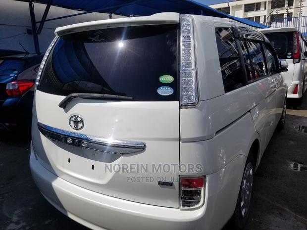 Toyota ISIS 2014 Pearl - thumbnail 5