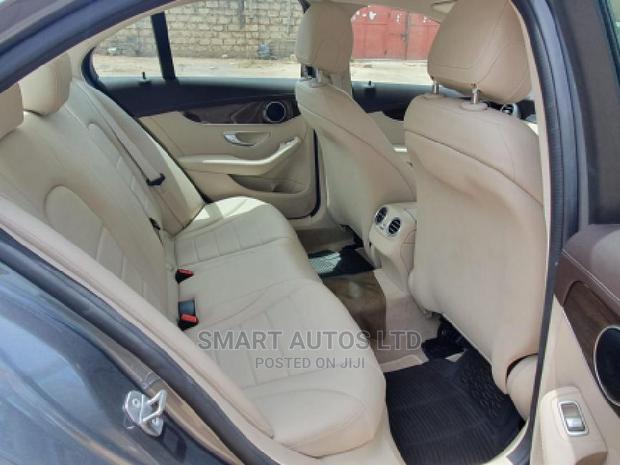 Mercedes-Benz C200 2018 Gray - thumbnail 13