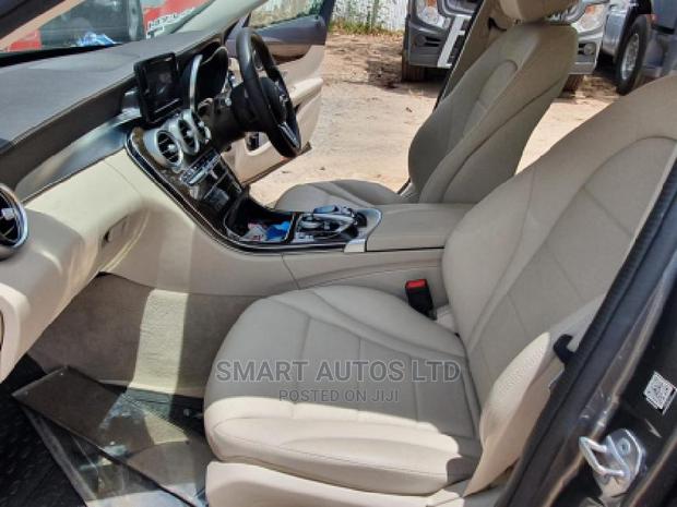 Mercedes-Benz C200 2018 Gray - thumbnail 9