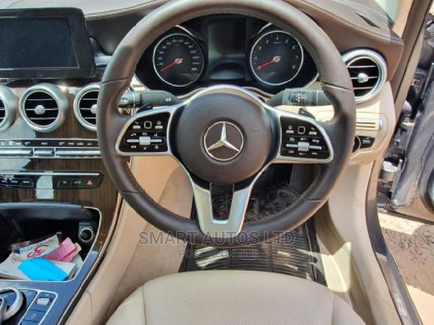Mercedes-Benz C200 2018 Gray - thumbnail 8