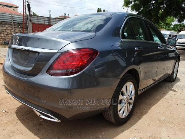 Mercedes-Benz C200 2018 Gray - thumbnail 6