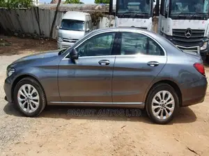 Mercedes-Benz C200 2018 Gray
