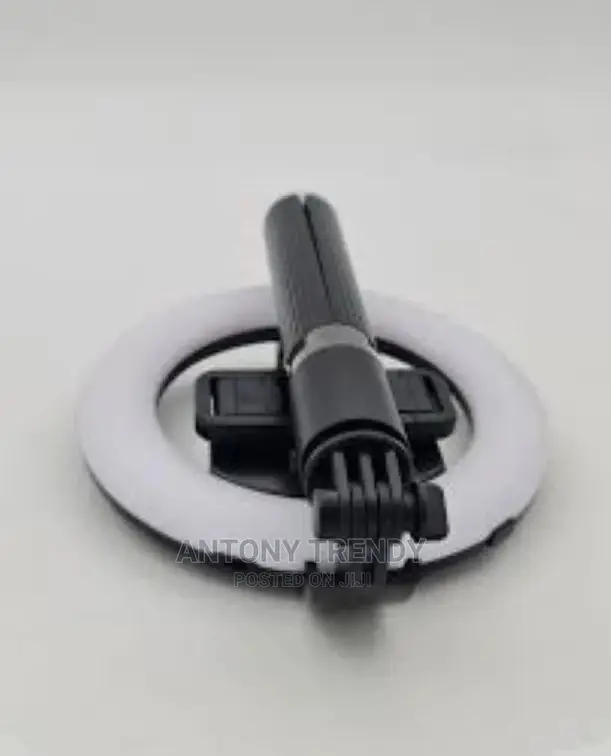 L07 Multi-Functional 5 Inch Eye Guard Lamp Folding Selfie St