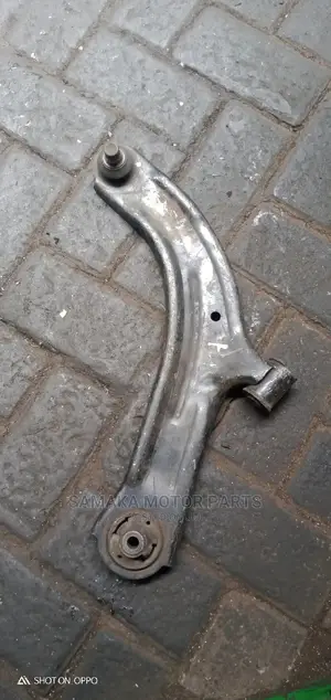 Nissan Tiida Control Arm