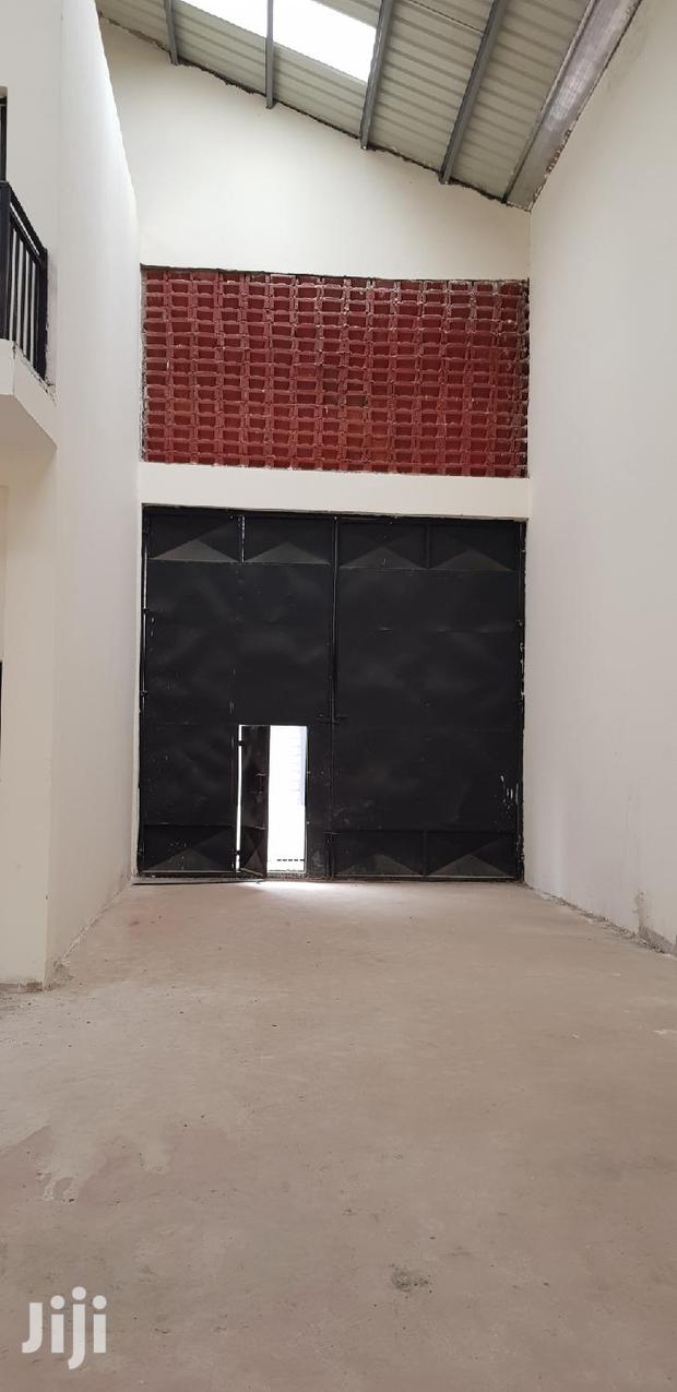 Modern Godown in Industrial Area - thumbnail 6