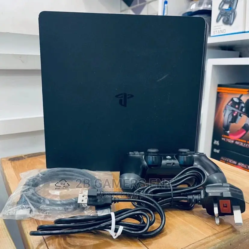 Black Playstation 4 Slim
